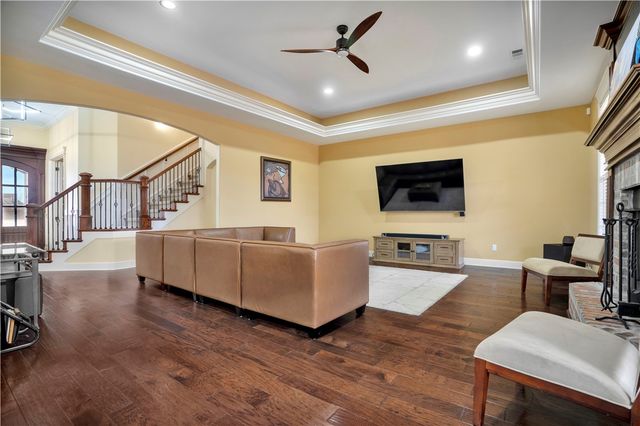 4200 NE Blue Spruce Avenue, Bentonville, AR 72712