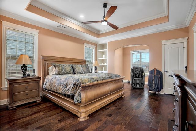 4200 NE Blue Spruce Avenue, Bentonville, AR 72712