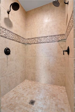 4200 NE Blue Spruce Avenue, Bentonville, AR 72712