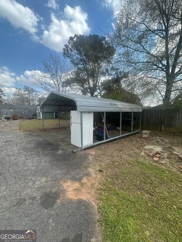 4 Sweetbriar Road, Newnan, GA 30263