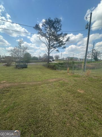 4 Sweetbriar Road, Newnan, GA 30263