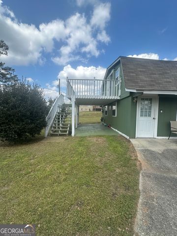 4 Sweetbriar Road, Newnan, GA 30263