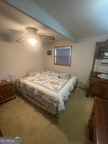 4 Sweetbriar Road, Newnan, GA 30263