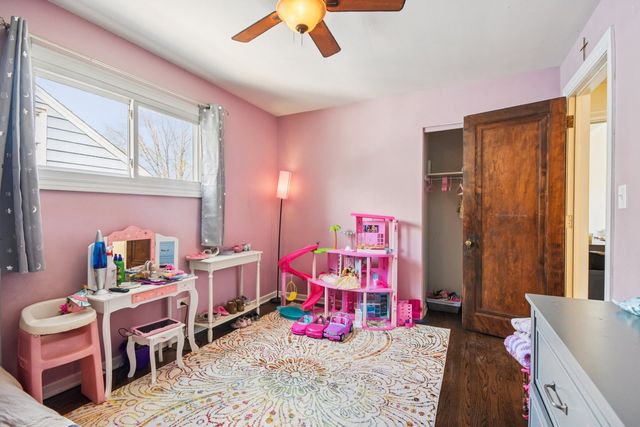 836 S Michigan Avenue, Villa Park, IL 60181