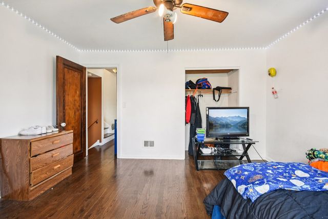 836 S Michigan Avenue, Villa Park, IL 60181