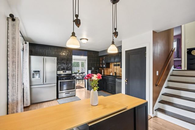 836 S Michigan Avenue, Villa Park, IL 60181