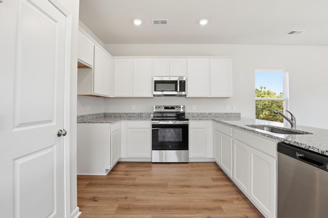 209 Central Creek Drive, Goose Creek, SC 29445