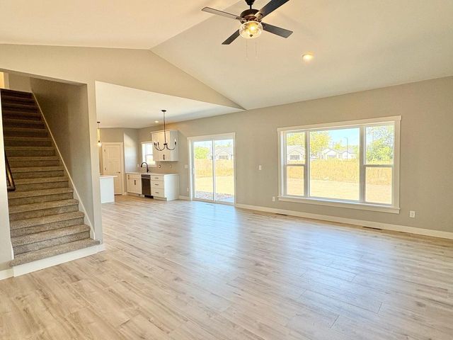 1762 LOYAL DRIVE, Neenah, WI 54956