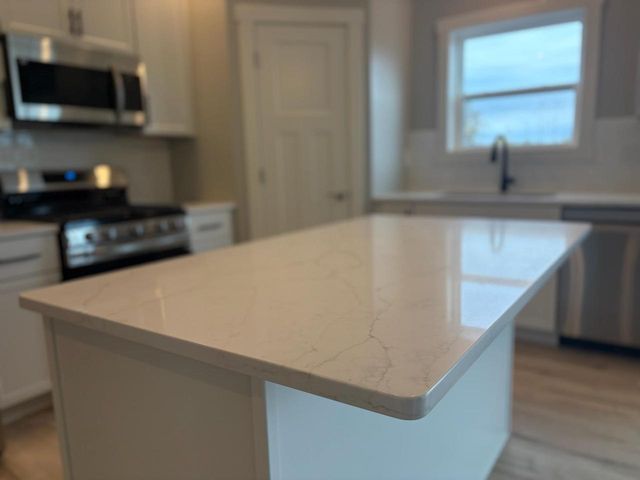 1762 LOYAL DRIVE, Neenah, WI 54956