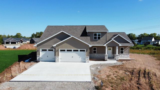 1762 LOYAL DRIVE, Neenah, WI 54956