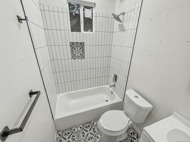 338 SW 42nd, San Antonio, TX 78237
