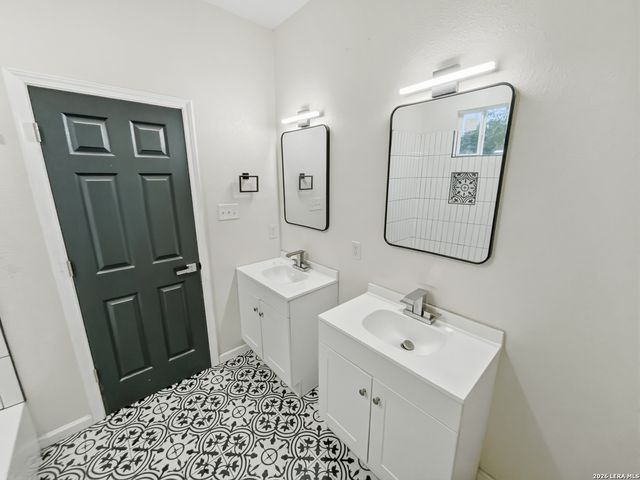 338 SW 42nd, San Antonio, TX 78237