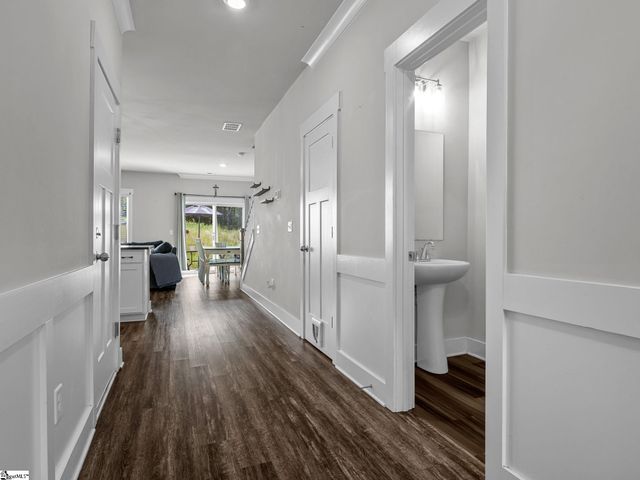 109 Grey Oak Trail, Greer, SC 29650