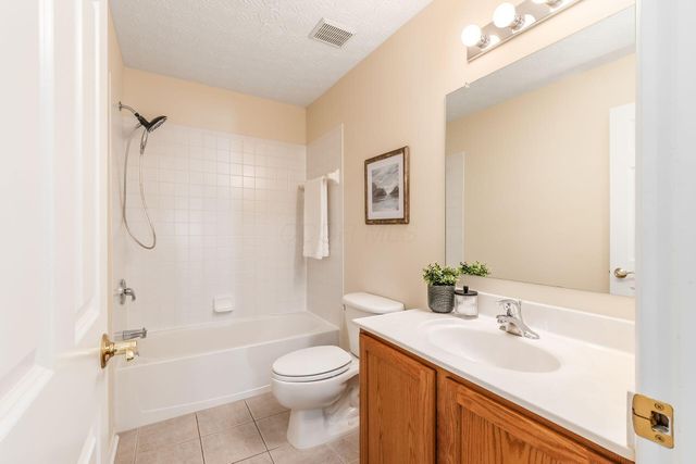 6089 Tetlin Field Drive, New Albany, OH 43054