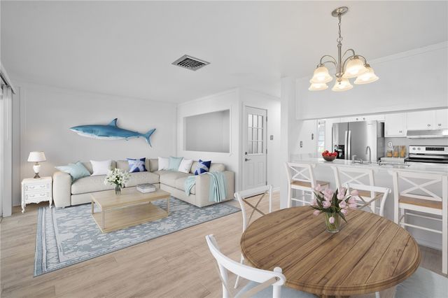 318 W Cotter Ave 2, Port Aransas, TX 78373