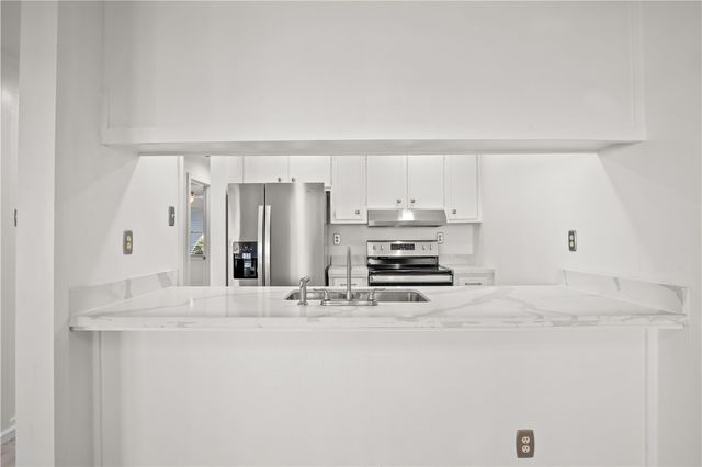318 W Cotter Ave 2, Port Aransas, TX 78373