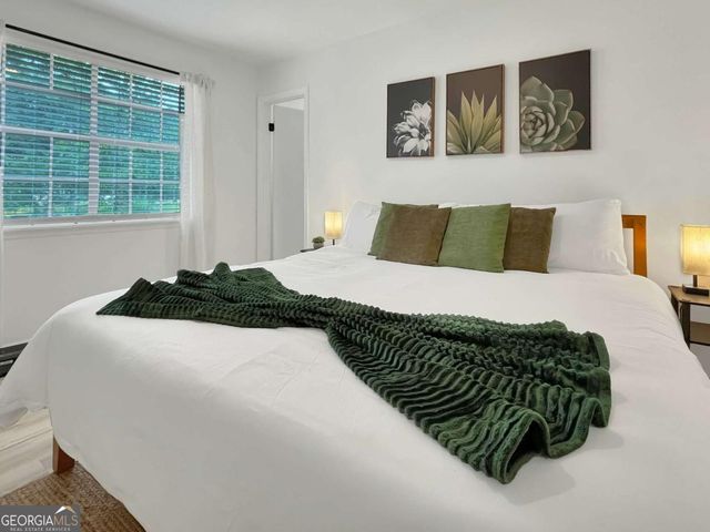 216 Pinecrest Place, Pooler, GA 31322