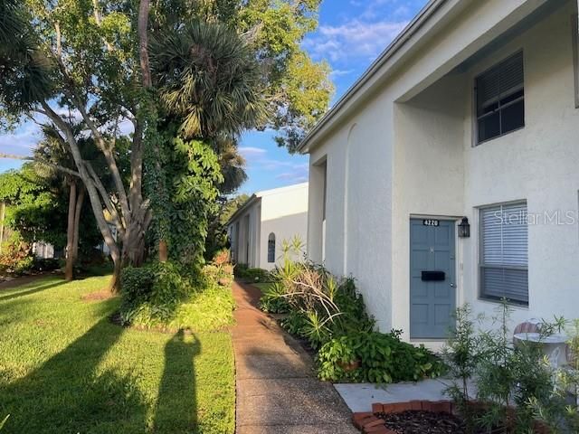 4220 LA DEGA COURT, Tampa, FL 33611