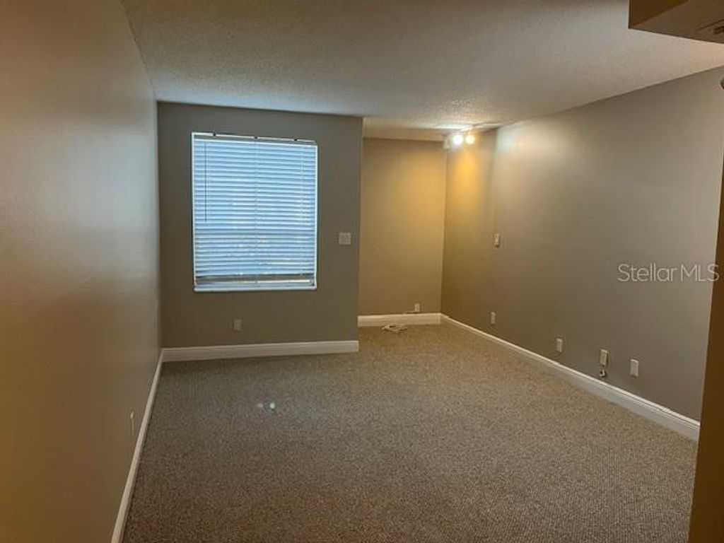 Image 11 of property listing at 4220 LA DEGA COURT, Tampa, FL 33611