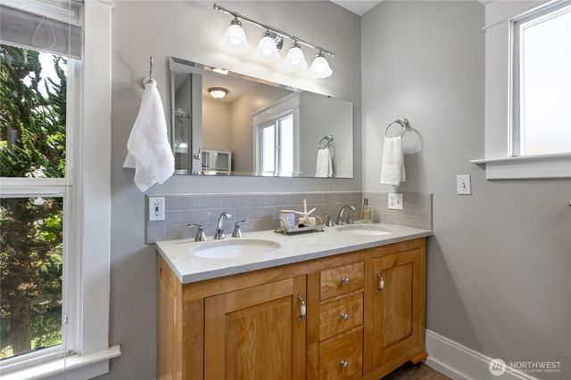 1908 N Anderson Street, Tacoma, WA 98406
