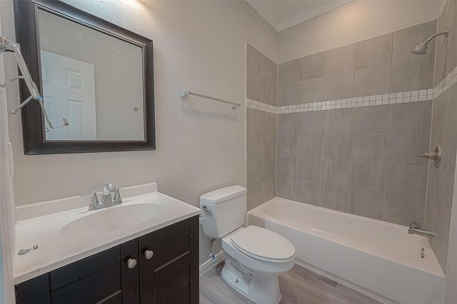 2730 Avenue D, San Leon, TX 77539