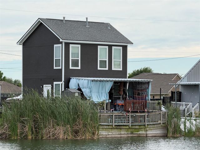 2730 Avenue D, San Leon, TX 77539