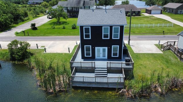 2730 Avenue D, San Leon, TX 77539