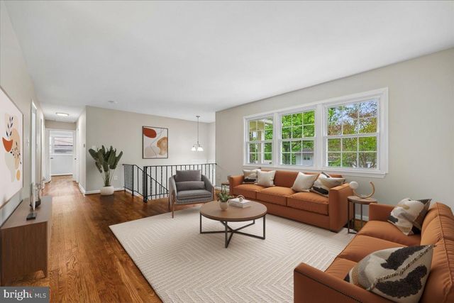 5315 MANORFIELD RD, Rockville, MD 20853