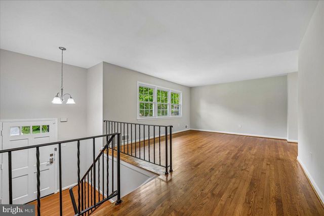5315 MANORFIELD RD, Rockville, MD 20853
