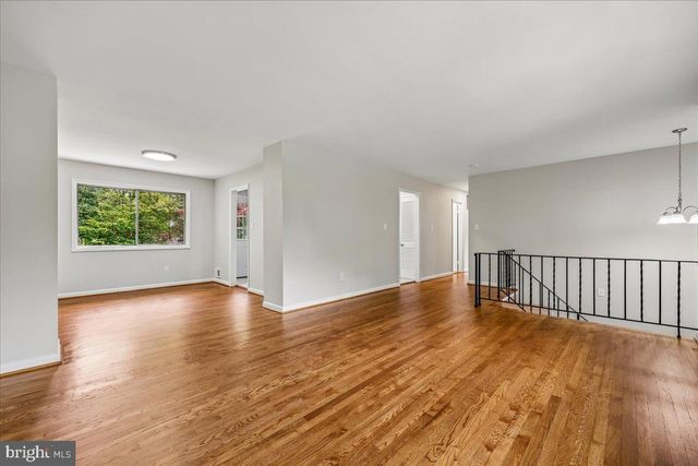 5315 MANORFIELD RD, Rockville, MD 20853