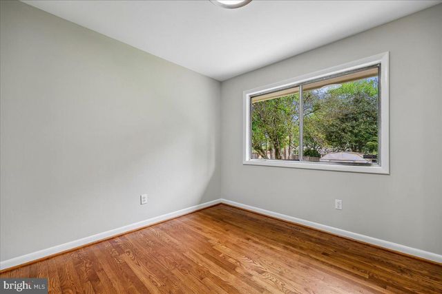 5315 MANORFIELD RD, Rockville, MD 20853