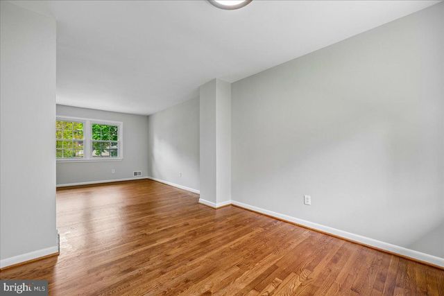 5315 MANORFIELD RD, Rockville, MD 20853