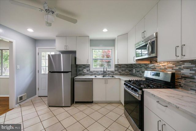 5315 MANORFIELD RD, Rockville, MD 20853