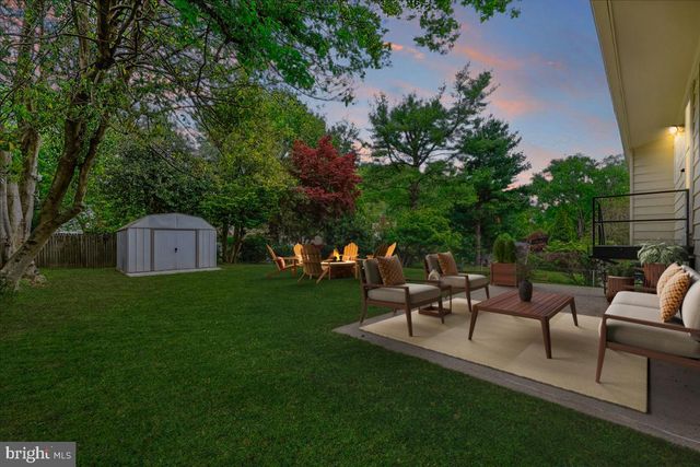 5315 MANORFIELD RD, Rockville, MD 20853