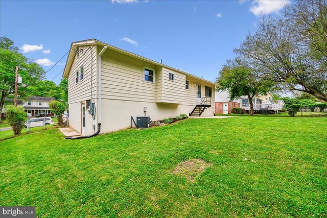 5315 MANORFIELD RD, Rockville, MD 20853