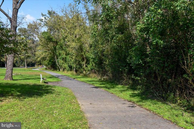 5315 MANORFIELD RD, Rockville, MD 20853