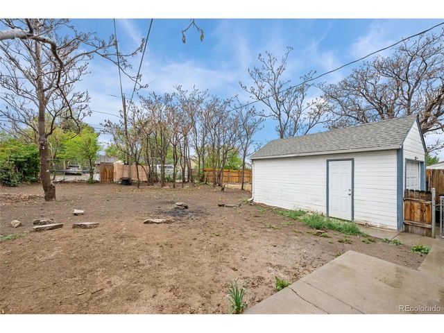949 S Perry St, Denver, CO 80219