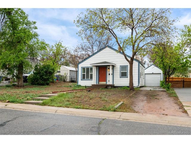 949 S Perry St, Denver, CO 80219