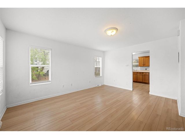 949 S Perry St, Denver, CO 80219
