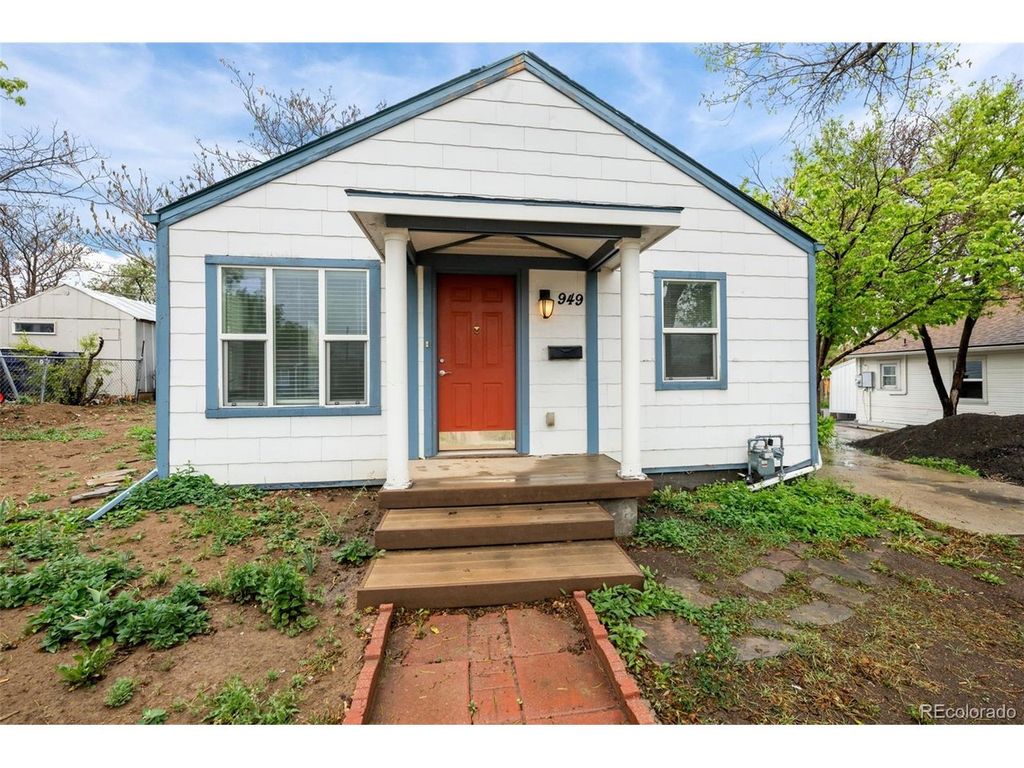 949 S Perry St, Denver, CO 80219