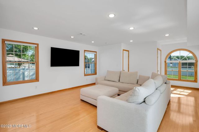 25 Cherry Hill Lane, Manalapan, NJ 07726
