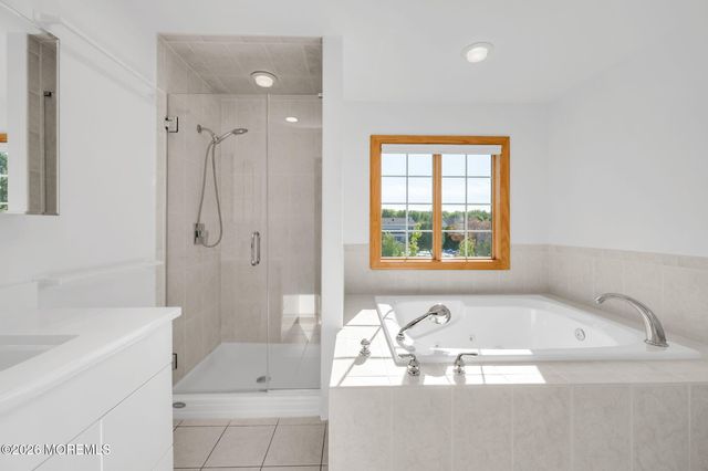 25 Cherry Hill Lane, Manalapan, NJ 07726