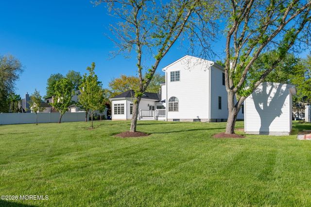 25 Cherry Hill Lane, Manalapan, NJ 07726
