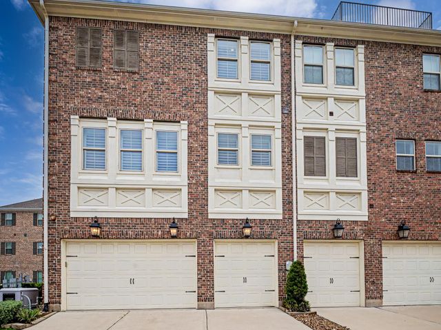 119 Grace Point Drive, Sugar Land, TX 77498