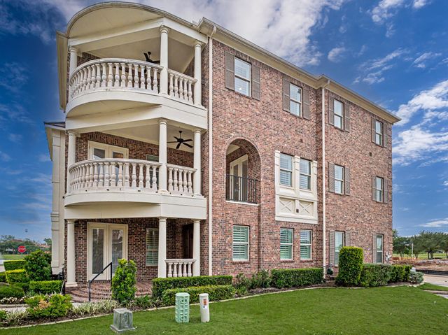 119 Grace Point Drive, Sugar Land, TX 77498