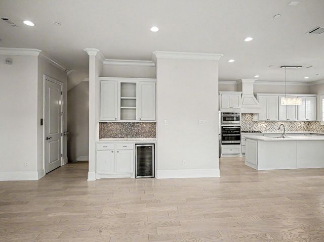 119 Grace Point Drive, Sugar Land, TX 77498