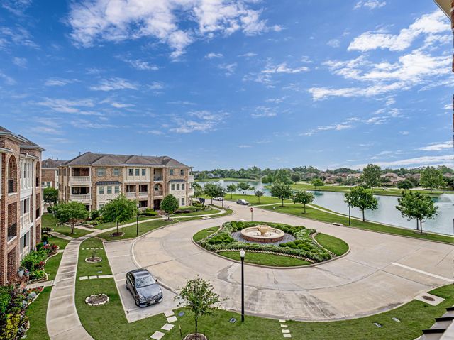 119 Grace Point Drive, Sugar Land, TX 77498