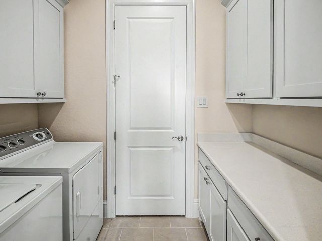 119 Grace Point Drive, Sugar Land, TX 77498