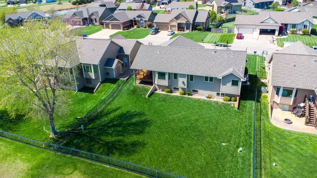 4005 N Lake Ridge Ct., Wichita, KS 67205