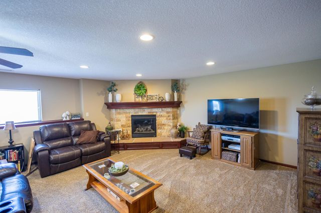 4005 N Lake Ridge Ct., Wichita, KS 67205